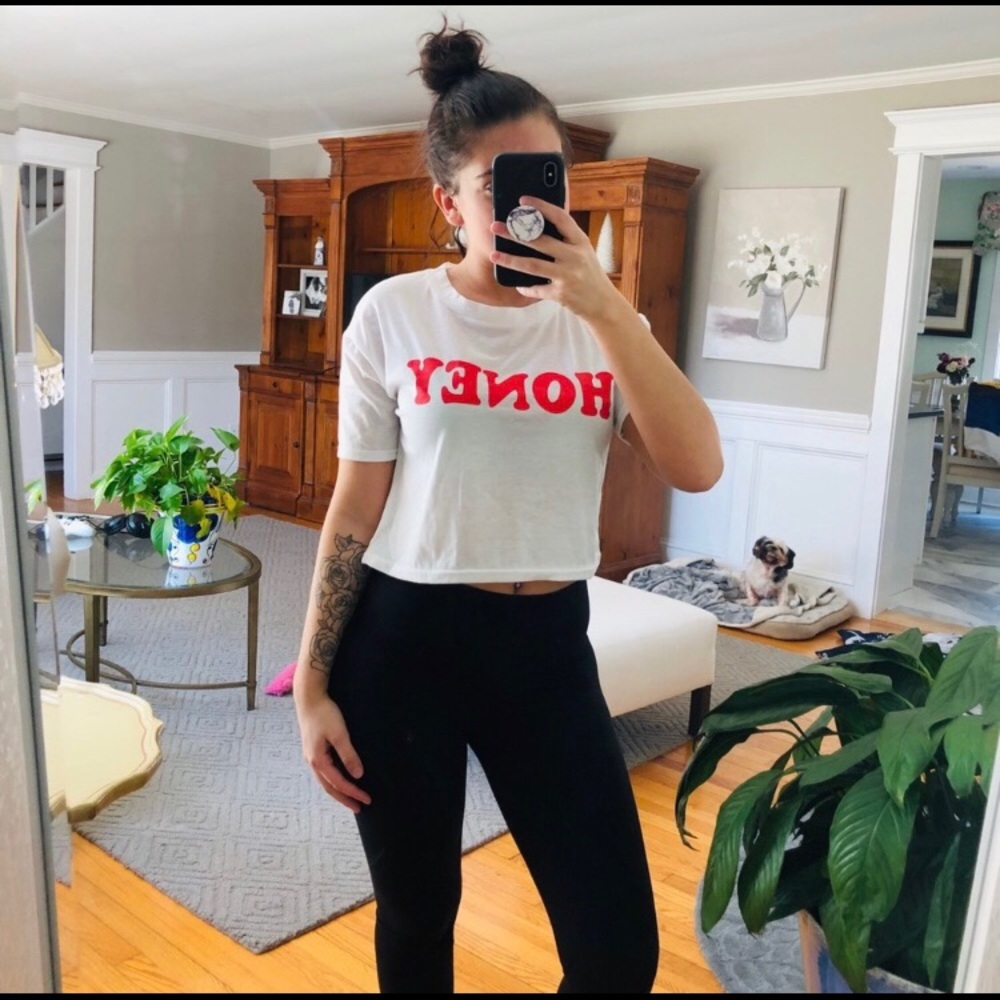 BRANDY MELVILLE CROP TOP
